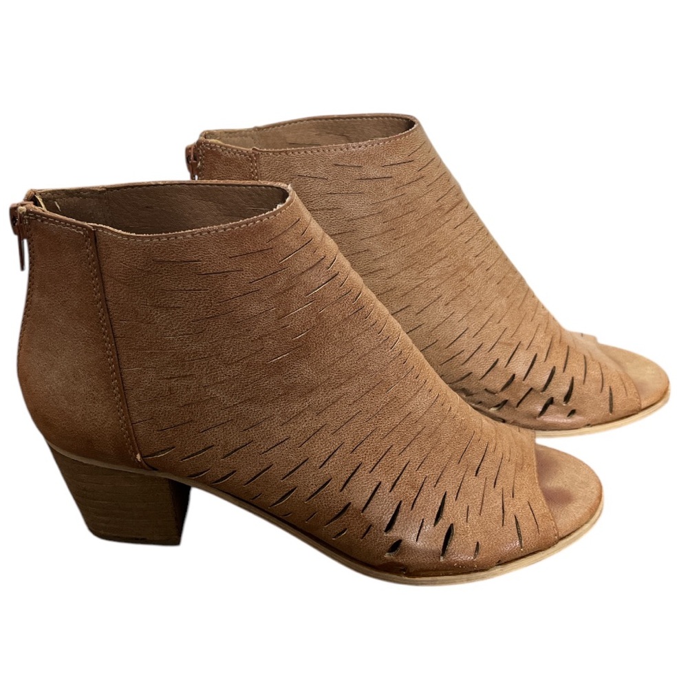 MADDEN GIRL Rockella Tan Brown Peep Toe Ankle Booties Size 8 38